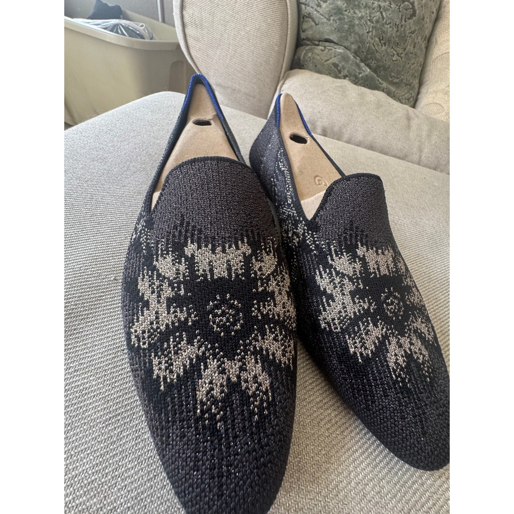 Rothys The Loafer Black Metallic Silver Snowflake Knit Pointed Toe Flats Size 10